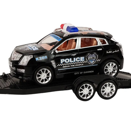 Policijos pikapas su tralu ir visureigiu