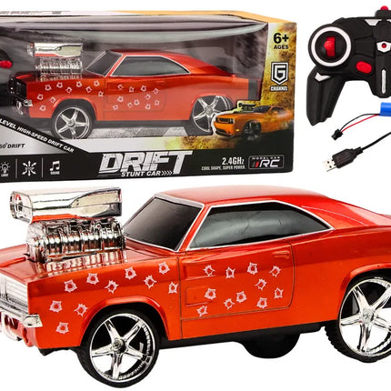 Raudonas 1:18 drifto automobilis su 360° posūkiais, šviesomis, garsais ir 2.4G valdymu