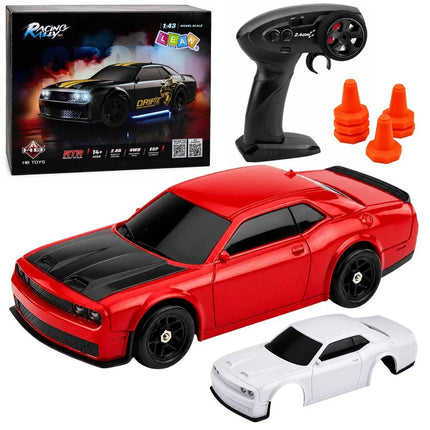 RC drifto sportinis automobilis 4WD su keičiamu kėbulu ir ratais, raudonas, 1:43