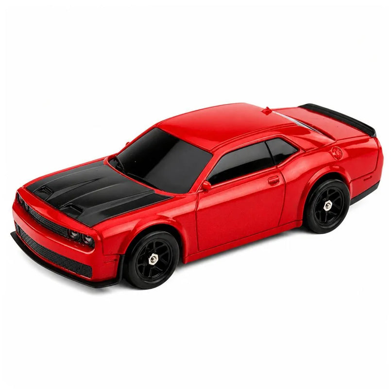 RC drifto sportinis automobilis 4WD su keičiamu kėbulu ir ratais, raudonas, 1:43