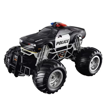 RC policijos off‑road automobilis su dūmais