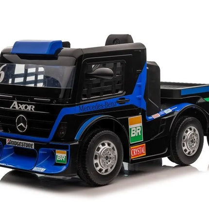 Tamsiai mėlynas Mercedes XMX622B su puspriekabe
