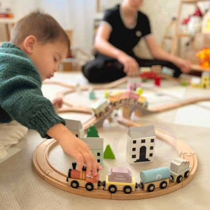 Tooky Toy mediniai magnetiniai vagonėliai ir lokomotyvai