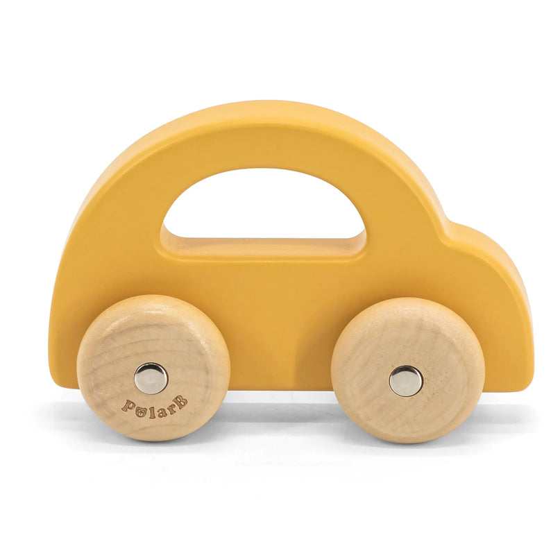 Viga medinis stumdomas automobilis – pirmasis mažylio transportas