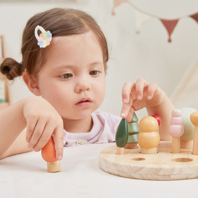 VIGA PolarB medinė edukacinė dėlionė „Miško medeliai – rūšiavimas ir skaičiavimas