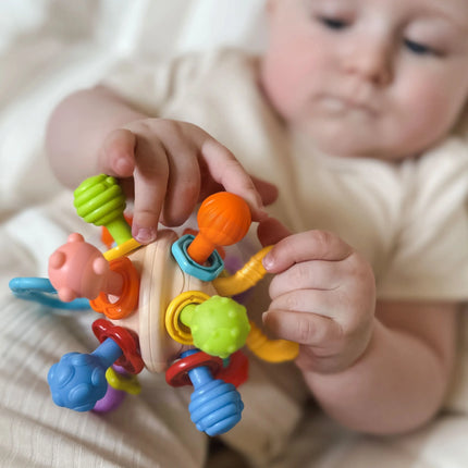 WOOPIE „Ball Rattle“ – kamuoliuko formos barškutis–kramtukas kūdikiams, 0+