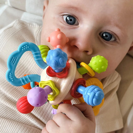 WOOPIE „Ball Rattle“ – kamuoliuko formos barškutis–kramtukas kūdikiams, 0+