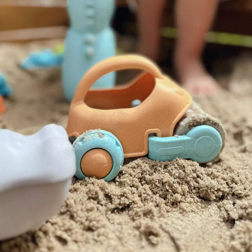 Smėlio rinkinys su automobiliu ir priedais 10vnt