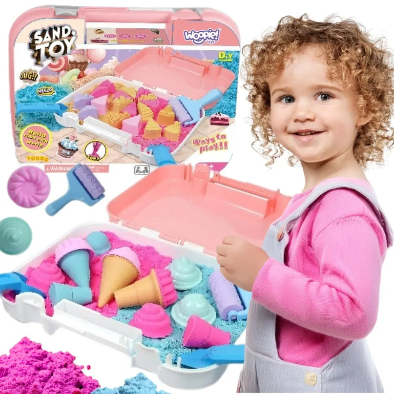 Woopie kinetinis smėlis „Ledai lagamine“ (1000 g)
