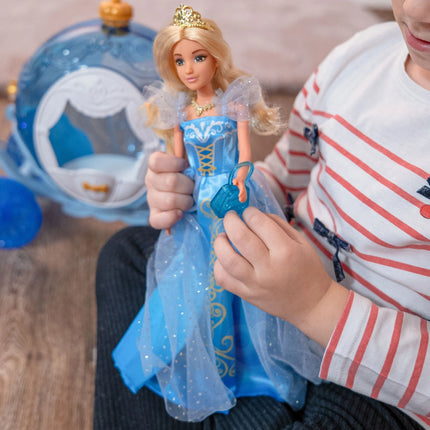 Woopie „Ledinė princesė ir šviečianti karieta“ su arkliu