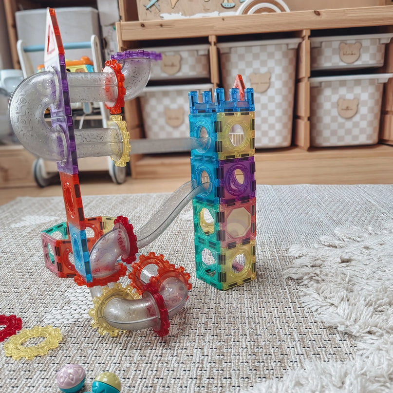 „WOOPIE“ magnetinių 3D konstrukcinių kaladėlių edukacinis rinkinys – kamuoliukų trasa (126 vnt.)