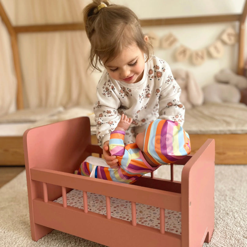 Woopie „Unicorn“ drabužių rinkinys lėlei – su bodžiuku, kepuryte ir pakaba (43–46 cm)