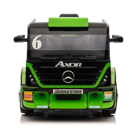 Žalias Mercedes XMX622B su puspriekabe