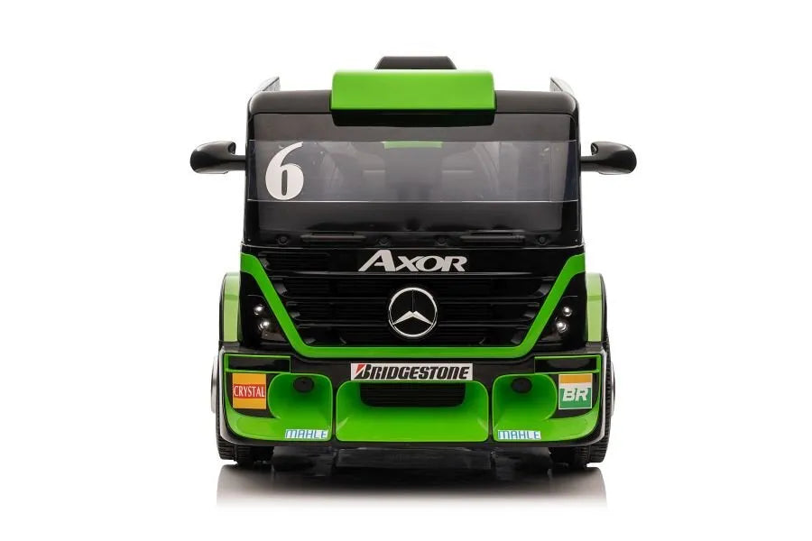 Žalias Mercedes XMX622B su puspriekabe